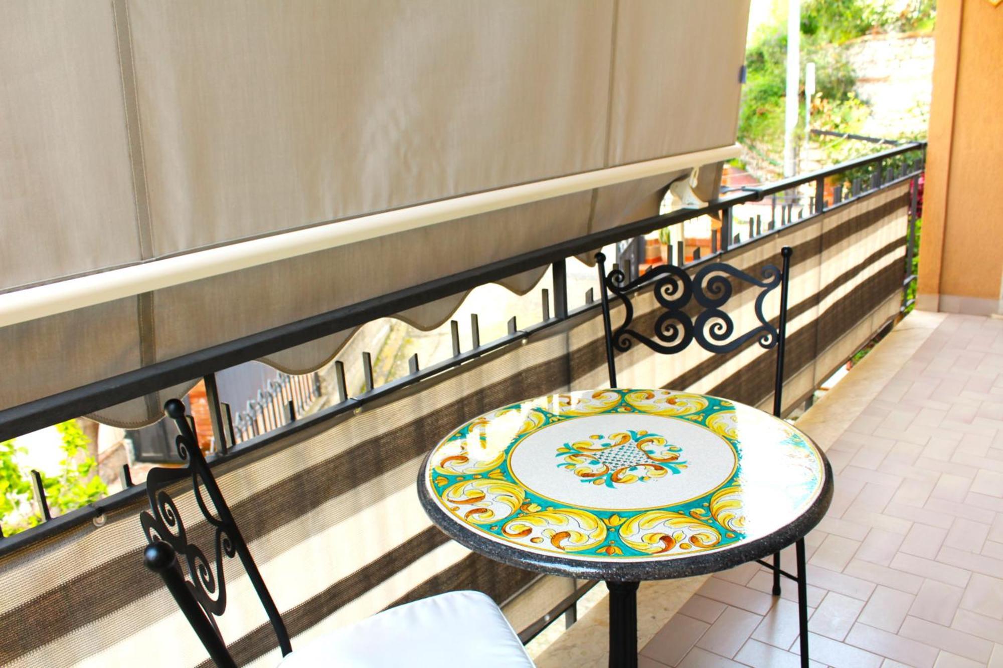 Anto'S Apartment - Giardini Naxos Exterior foto